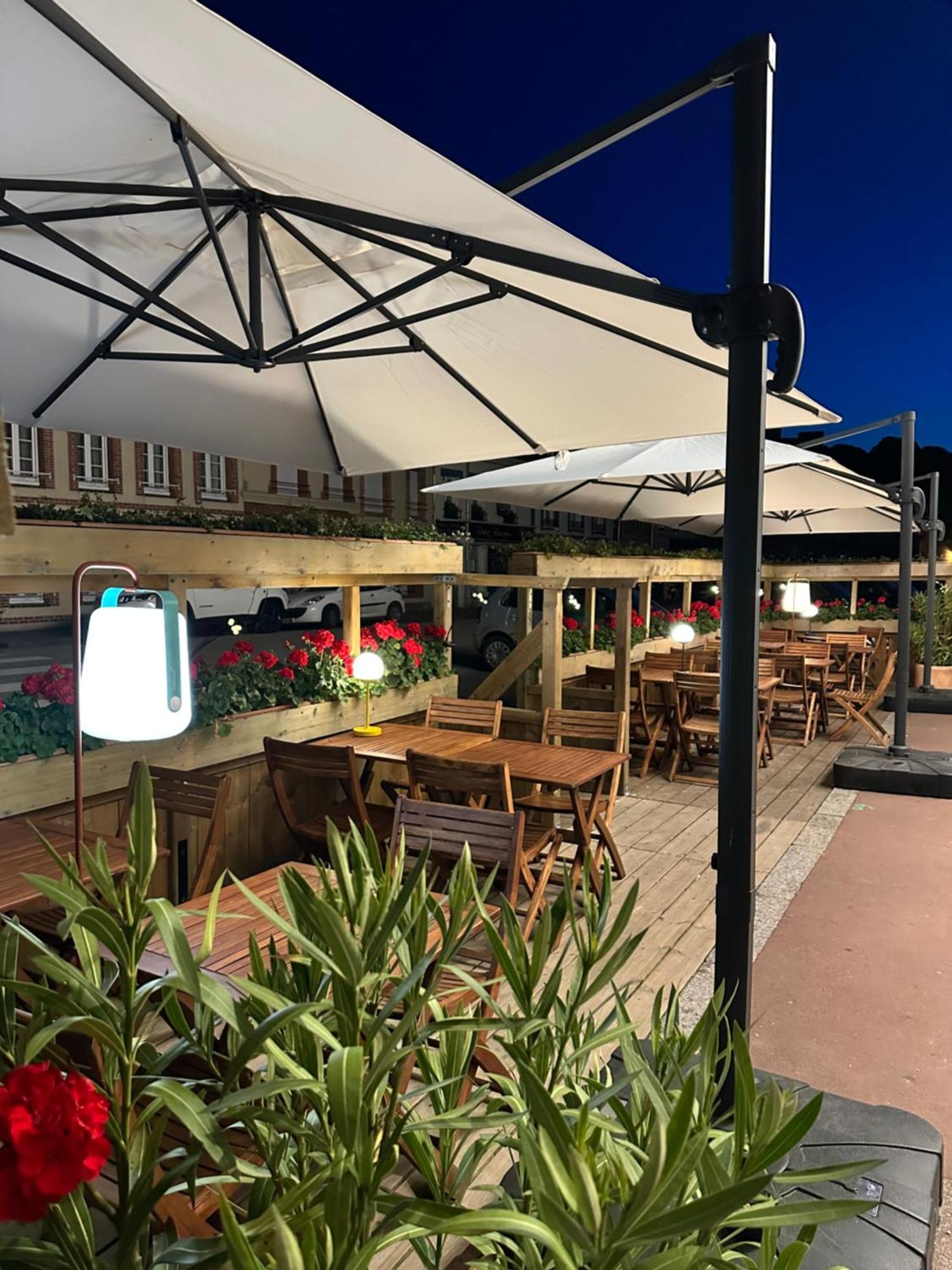 Le Comptoir Du Paradis La Ferté-Frênel Εξωτερικό φωτογραφία